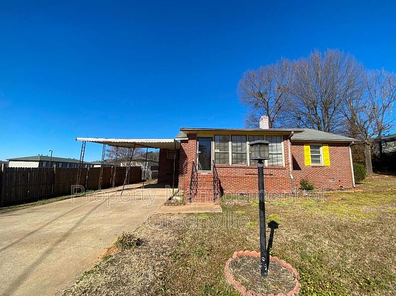 1st image of 18 Sherman Ln