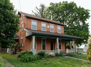 307 E Meadow Valley Rd, Lititz, PA 17543