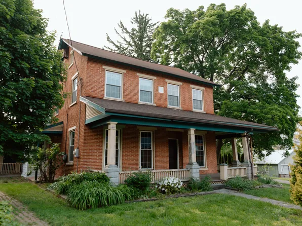 307 E Meadow Valley Rd, Lititz, PA 17543