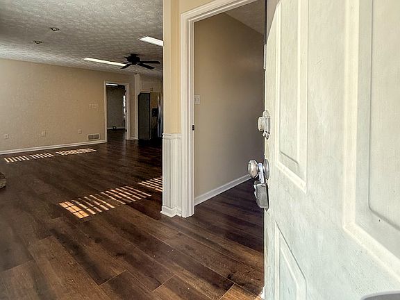 3rd image of 499 Old Deer Path Way