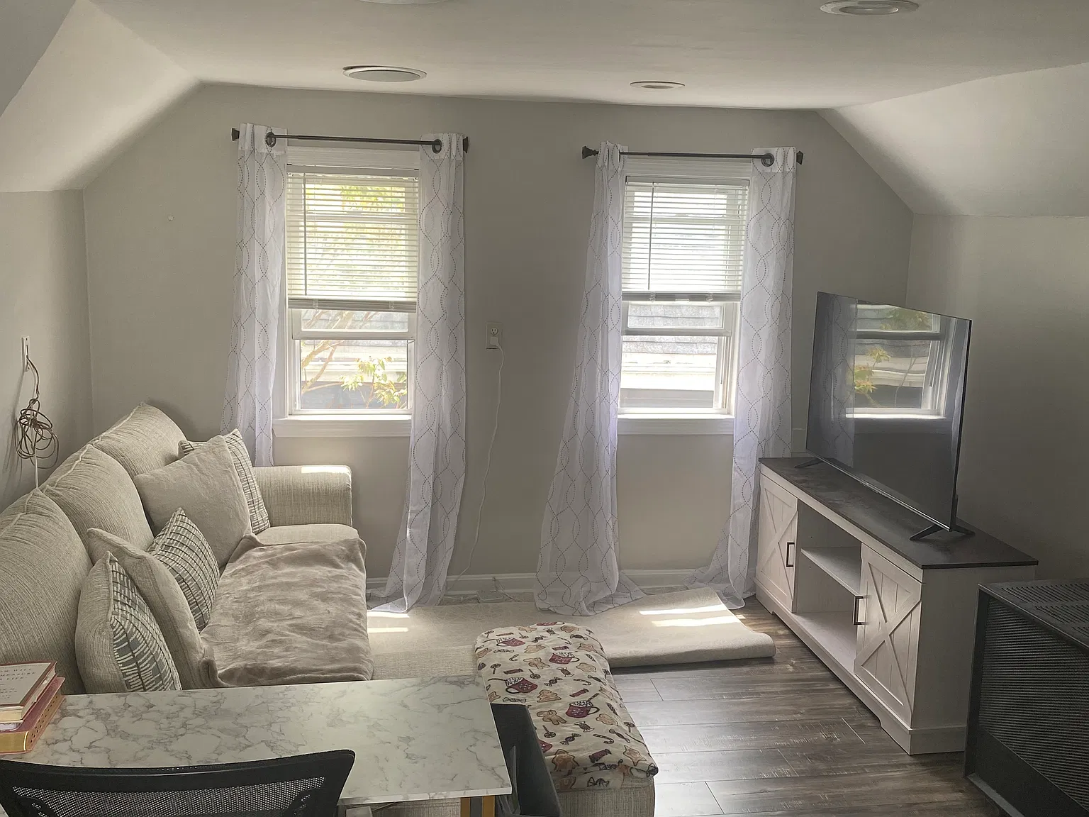 2 bed, 800 sqft, $1,550 — Photo 1
