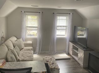 158 Crapo St #3, New Bedford, MA 02744