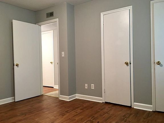 2nd image of 200 North Ave #4
