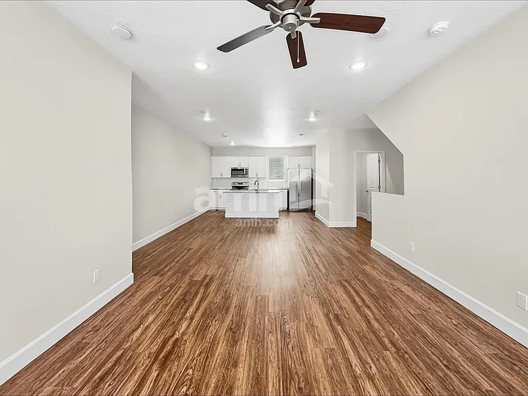 11078 S Trocadero Ave — Photo 5