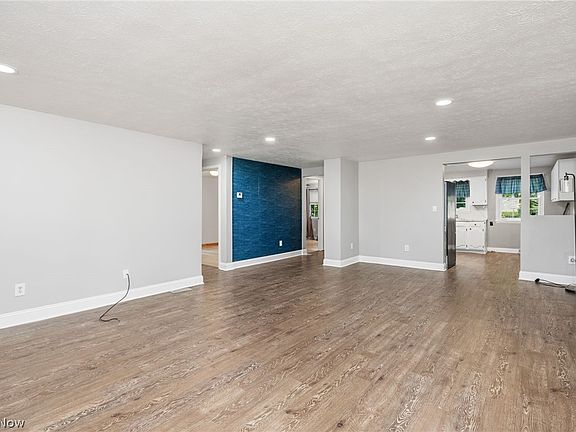 2nd image of 288 North St