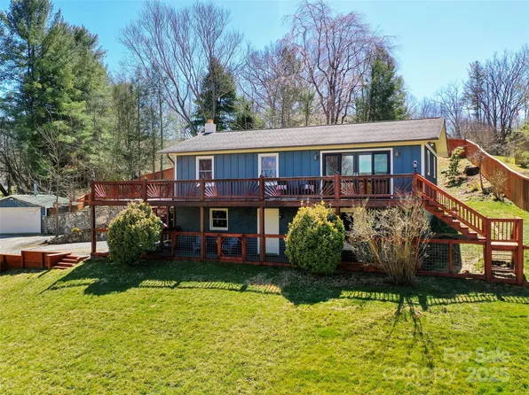 149 L And E Meadows Dr, Waynesville, NC 28786