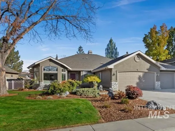 6274 N Fair Oaks Pl, Garden City, ID 83703