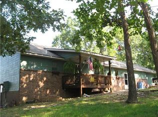 110 Point Mirage Rd, Eureka Springs, AR 72631