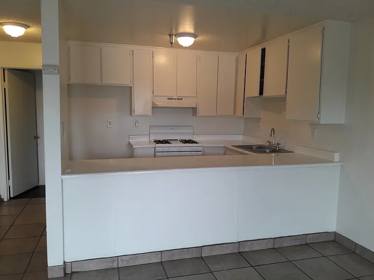 1329 W Civic Center Dr — Photo 2