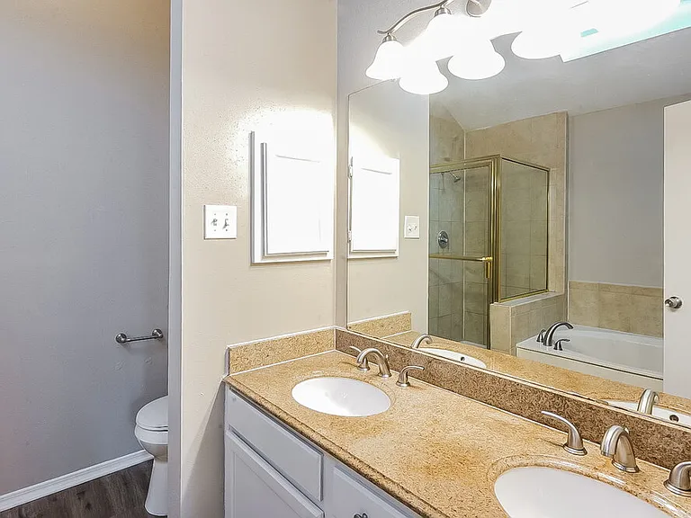 1909 Wildwood Ridge Dr — Photo 13