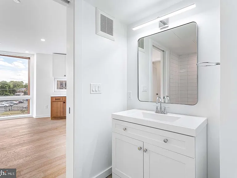 1522 Rhode Ave NE #304 — Photo 13