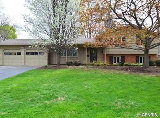 118 Olympia Dr, Rochester, NY 14615