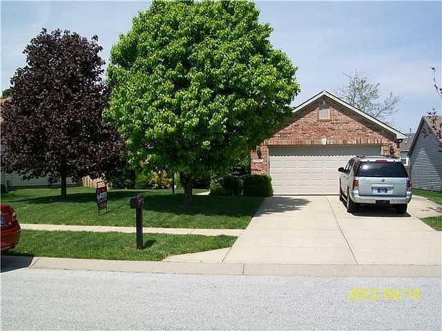 1st image of 8834 Mallard Green Dr