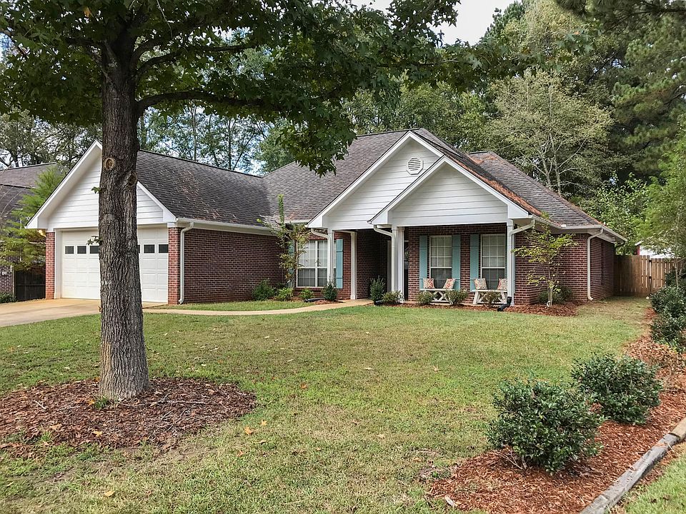 1st image of 202 Walden Way