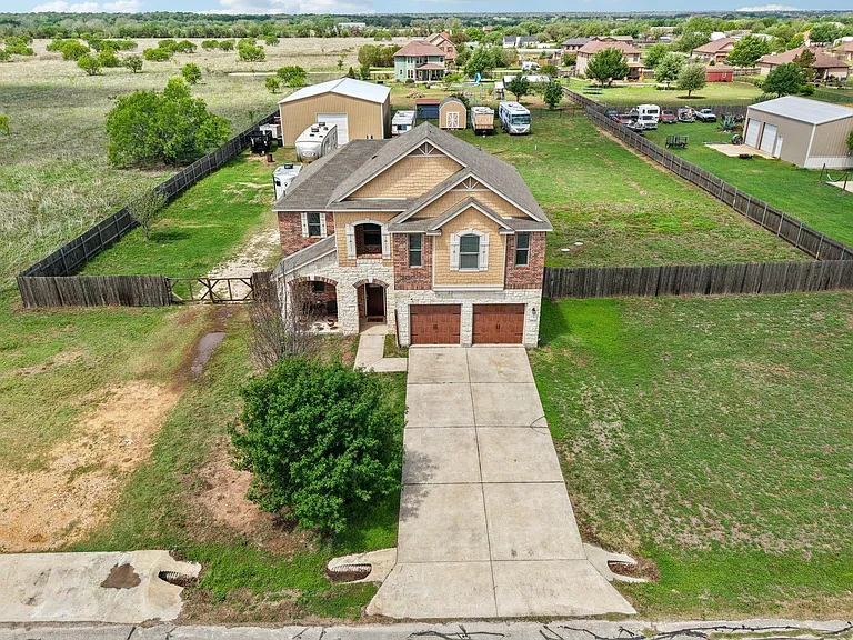 132 Brittany Ln — Photo 30