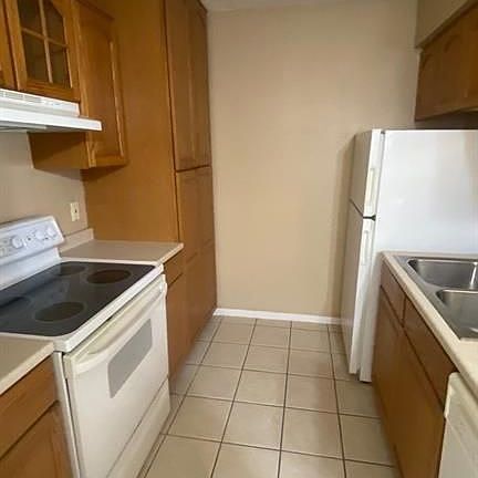5th image of 10615 Briar Forest Dr APT 106