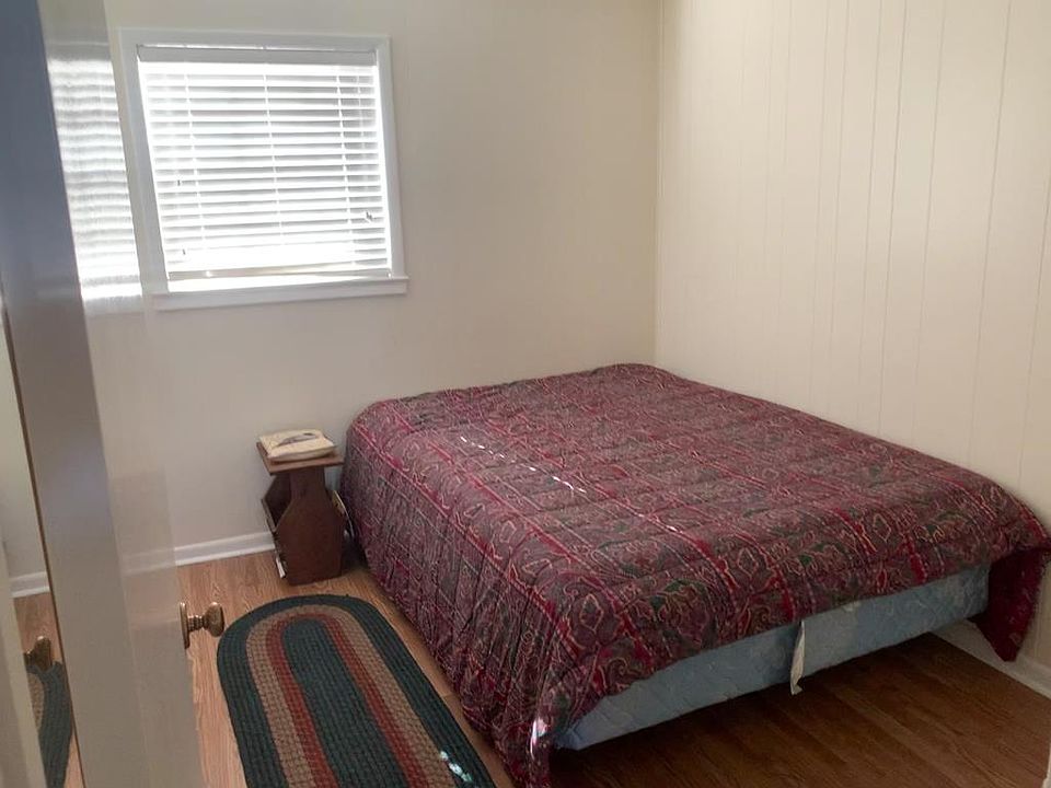 1st image of 8101 Clearwater Dr