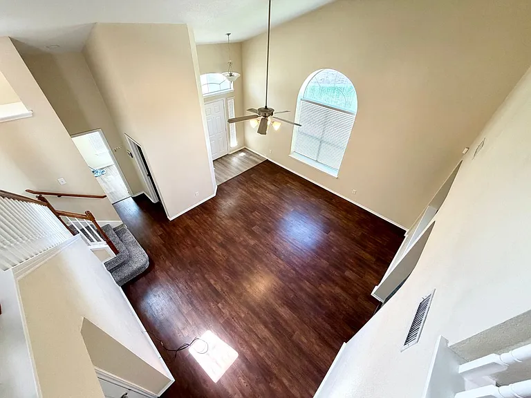 6404 Mundo Dr — Photo 21