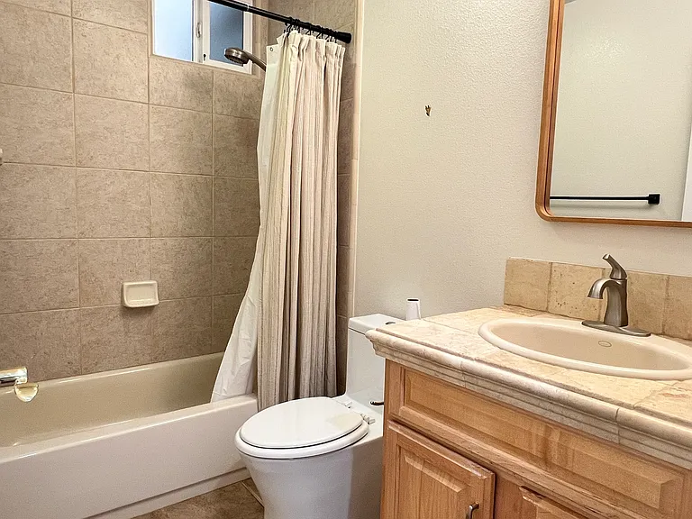 5072 Hawley Ct — Photo 9