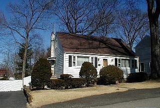 1st image of 10 Zimmer Ave