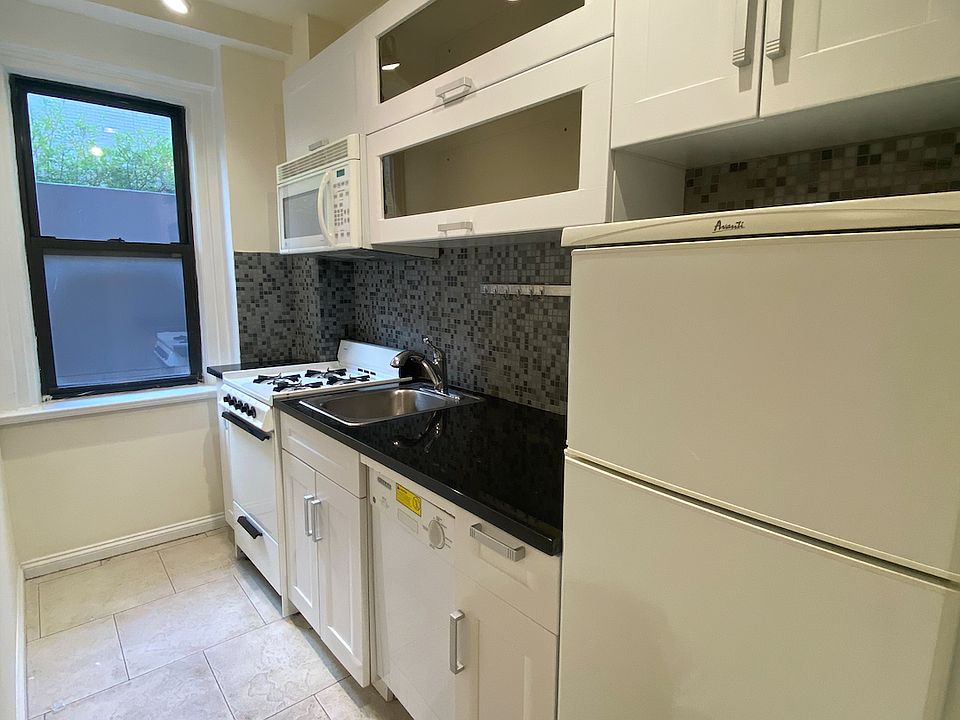 1st image of 56 W 65th St APT 6f