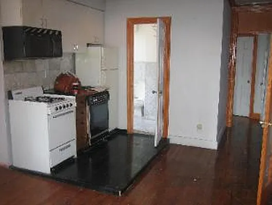 Rented by Adina Realty | media 70