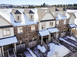 124 Parkinson Cres #10, Orangeville, ON L9W 6X3