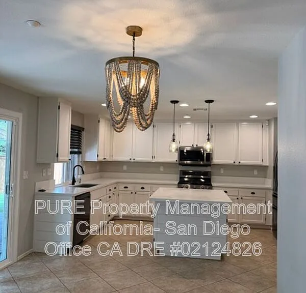 1578 Acacia Cir — Photo 7