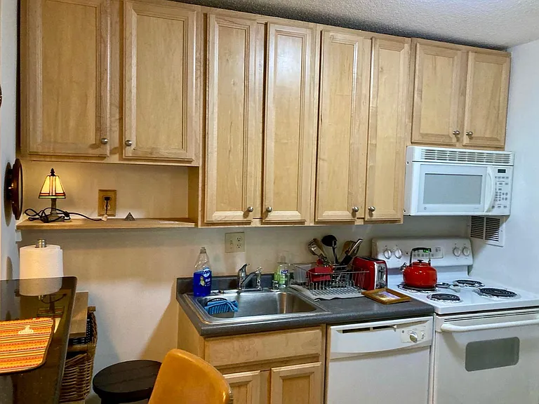 1718 P St NW #T17 — Photo 9