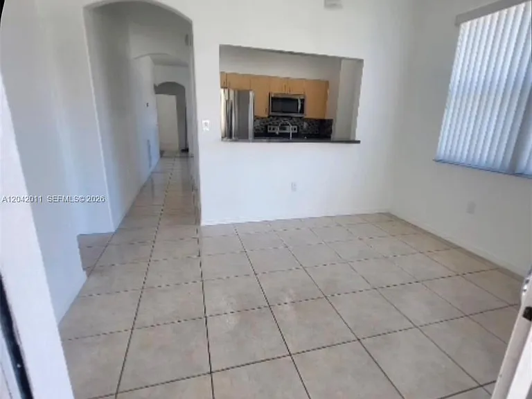 23752 SW 110th Ave — Photo 2