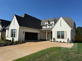 205 Valleyview Ln, Oakland, TN 38060