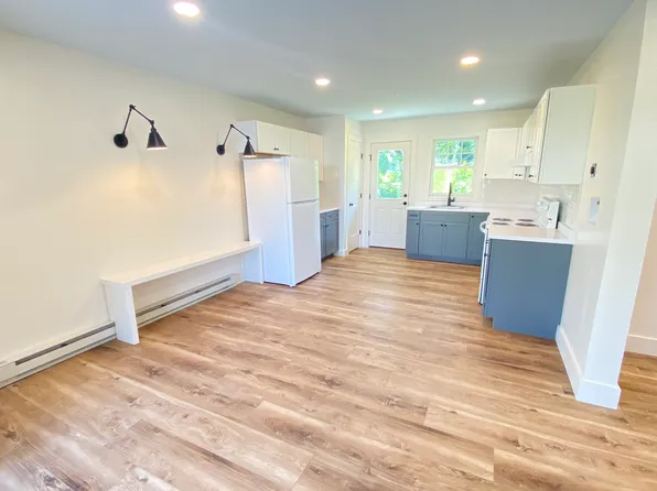 160 Bronson St, Littleton, NH 03561