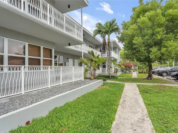 1905 Calais Dr #7, Miami Beach, FL 33141