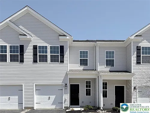 1273 Martin Rd Photo 1