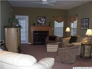 3rd image of 20 Ravenna Ct