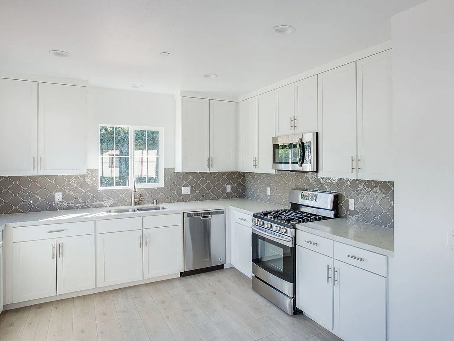 Chesebro Luxury Townhouses — Photo 4
