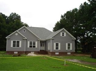 3242 Cappahosic Rd, Gloucester, VA 23061