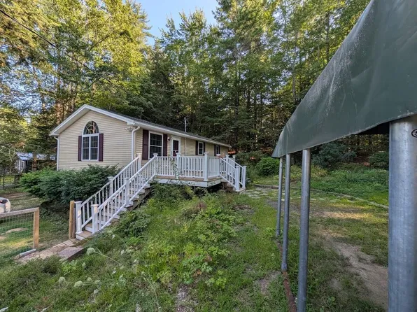 51 Meredith Drive, Barnstead, NH 03225
