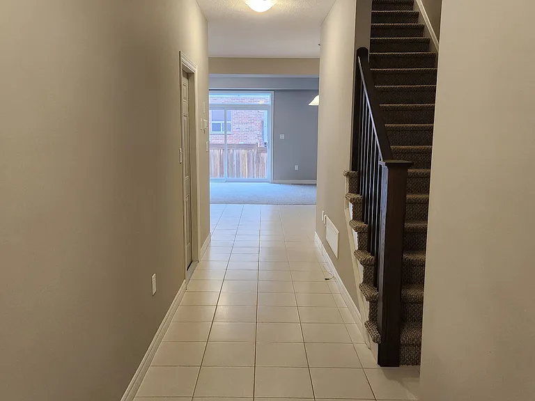 1022 Wright Dr — Photo 11