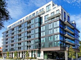 250 Lawrence Ave W