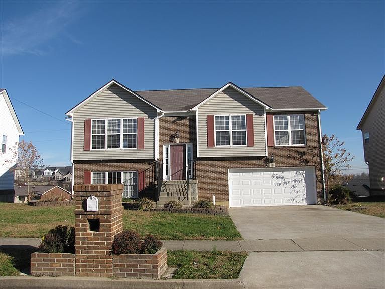 1st image of 129 Greentree Dr
