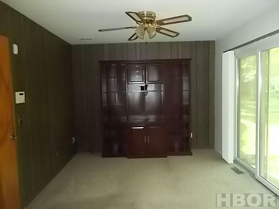 3rd image of 629 Ordway Ave