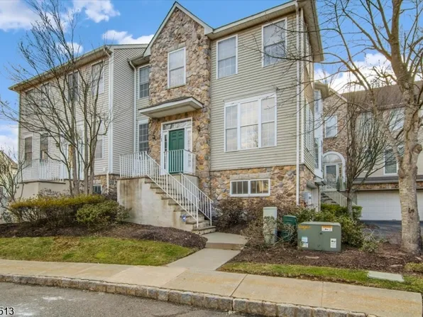 145 Arrowgate Dr, Randolph Twp., NJ 07869