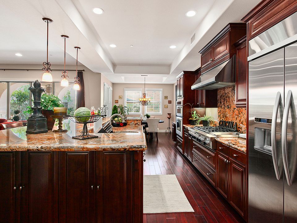 Built in Kitchenaide applncs