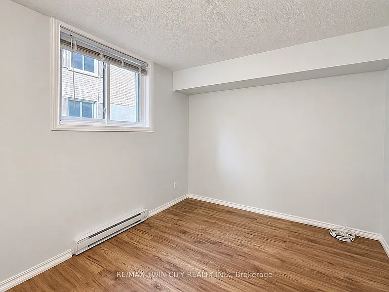 266 Overlea Dr #402 — Photo 10