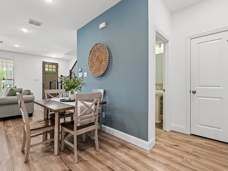 2529 Barnwood Ln — Photo 17
