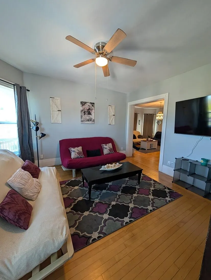 Furnished Duplex in Milwaukee — Photo 3