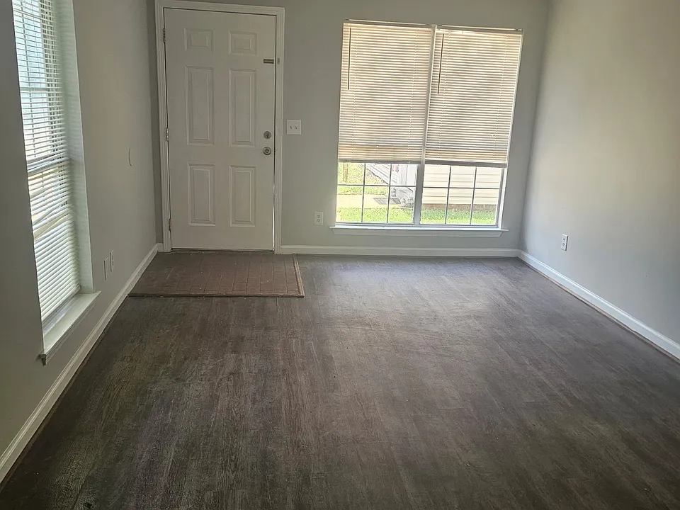 2242 Saint Charles Ave #2242