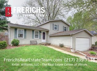 2205 Blackthorn Dr, Champaign, IL 61821