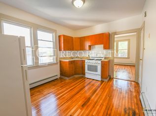 62 School St APT B1, Hartford, CT 06106